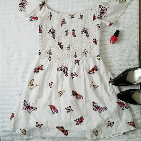 Love Fire Dresses & Skirts - H.P🎈Love Fire off the shoulder dress size S/P.